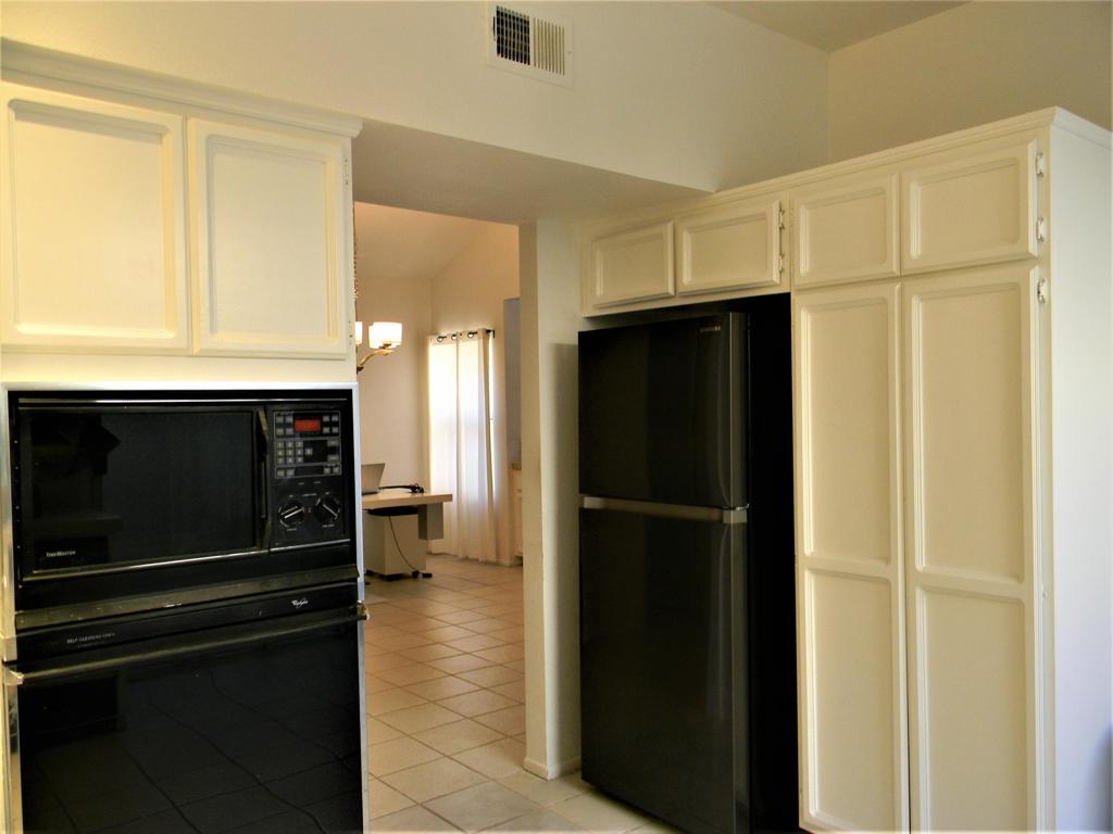 Lake Mirage Racquetball Club - Residential Lease