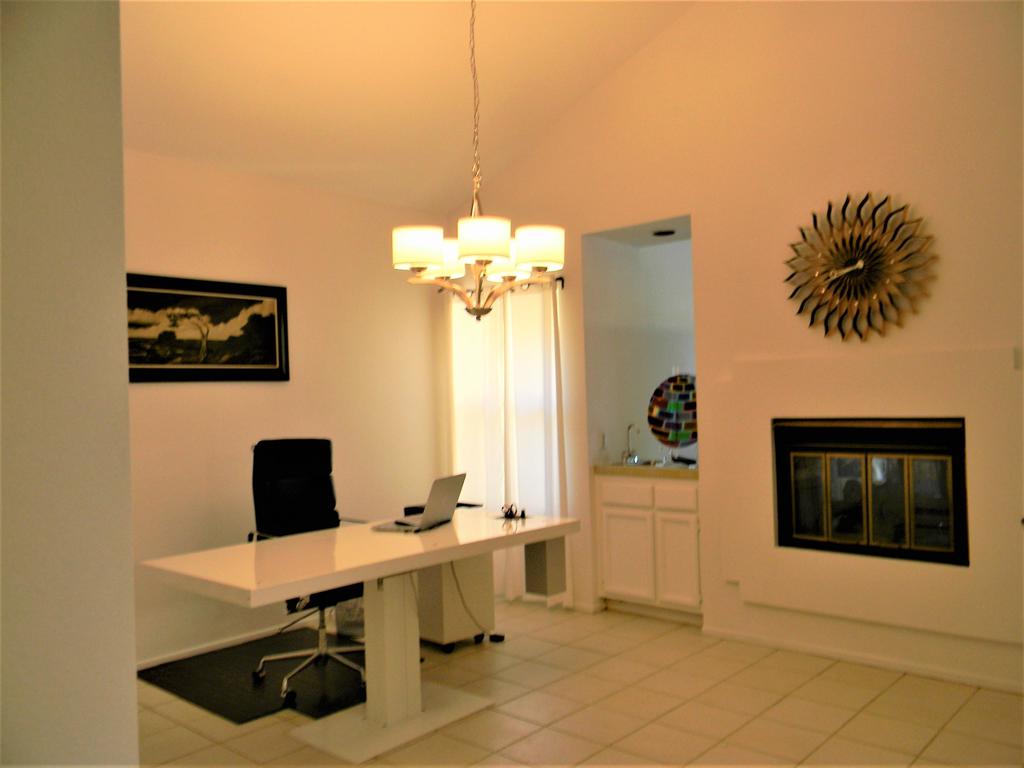 Lake Mirage Racquetball Club - Residential Lease