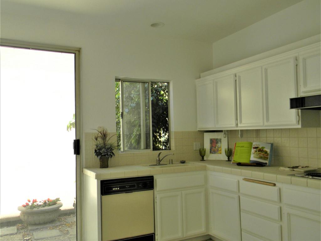 Lake Mirage Racquetball Club - Residential Lease