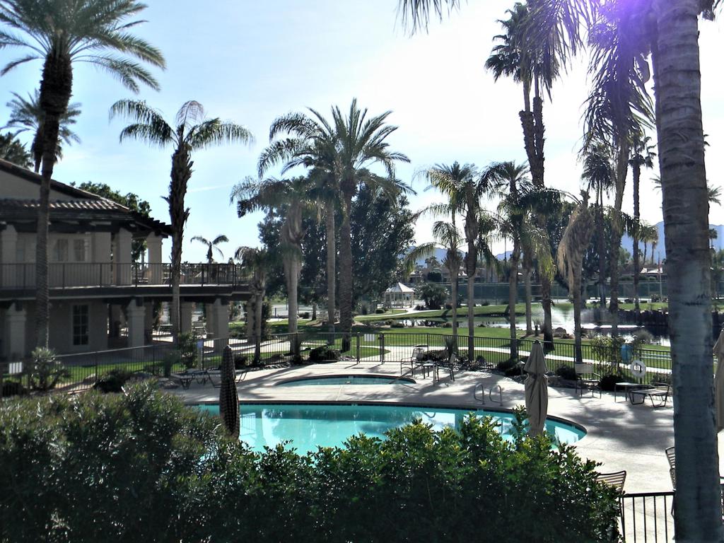 Lake Mirage Racquetball Club - Residential Lease