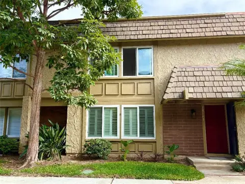 MLS: OC26130327