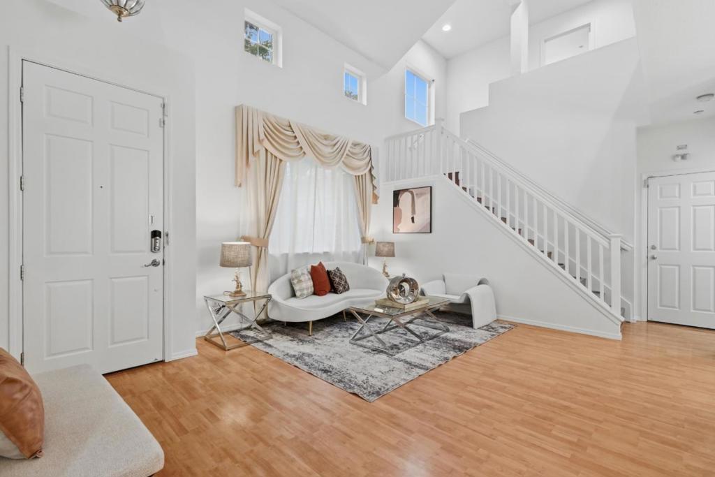 4040 Hemingway Cmn, Fremont CA 94536