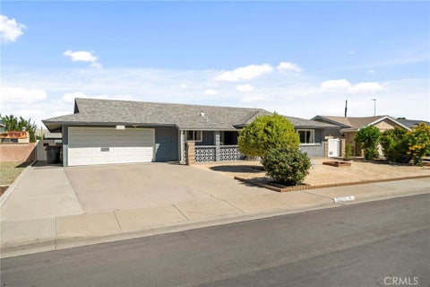 Photo of 26270 Fairlane DR, Menifee, CA 92586 (MLS # IG26219032)