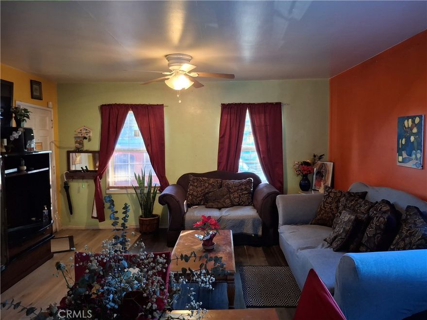 Great opportunity in a desirable residential neighborhood! This original 2-bedroom, 1-bath charming home offers a functional layout and includes a dedicated parking space. Perfect for starting a family with aroom to grow. The property needs TLC and is ideal for buyers looking to renovate, customize, or invest. Conveniently located close to Kaiser Hospital, elementary schools, and nearby neighborhood amenities. A solid opportunity to create value in a well-established area.