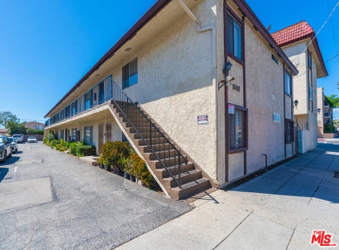Photo of 1562 W Carson Street, Torrance, CA 90501 (MLS # 26998167)