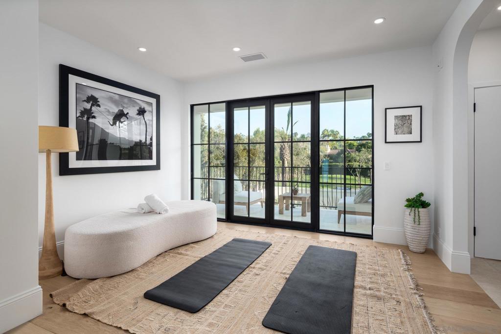 Rancho Santa Fe - Residential