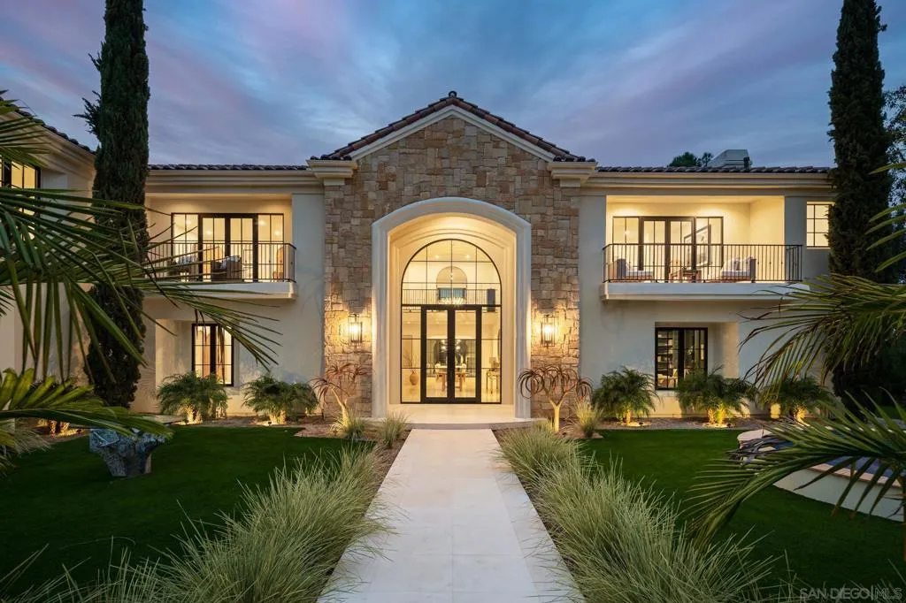 Rancho Santa Fe, California 92067, United States, 5 Bedrooms Bedrooms, ,9 BathroomsBathrooms,Residential,Active,242328