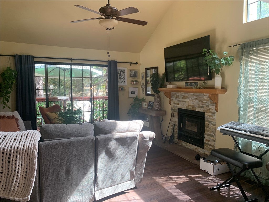 40513 Saddleback