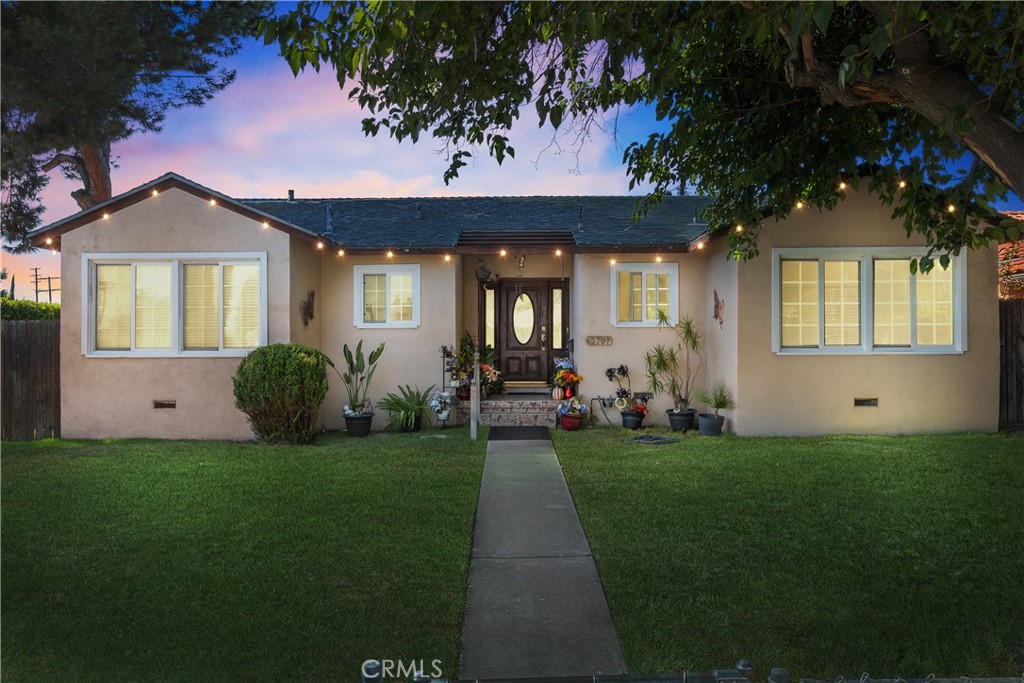 Welcome to this delightful single-story home nestled on a spacious corner lot at the end of a quiet cul-de-sac. Offering 3 bedrooms and 2 full bathrooms, this residence is perfect for families or those seeking comfort and convenience.
Enjoy warm summer days by the sparkling private pool, ideal for relaxing or entertaining guests. The detached garage provides secure parking and storage, and also presents a fantastic opportunity for an ADU conversion—perfect for extended family, rental income, or a private home office.
Inside, you'll find a functional layout with plenty of natural light and a cozy, inviting atmosphere. The expansive lot offers additional outdoor space for gardening, play, or future expansion.
Located near Arleta High School, Sharp Avenue Elementary, and Canterbury Avenue Elementary, this home is ideal for growing families. Plus, with easy access to the I-5 and SR-170 freeways, your daily commute or weekend getaways are a breeze.
Don’t miss this rare opportunity to own a pool home on a premium lot with endless potential!