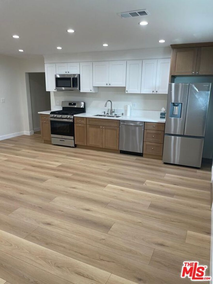 Beautifully Upgraded 2-Bedroom, 2-Bathroom ADU for Rent in North Hollywood. Newly built and move-in ready ADU offering approximately 900 sq. ft. of modern living space. This home features a bright open-concept layout with a spacious living area and a fully upgraded kitchen equipped with stainless steel appliances, quartz countertops, and ample cabinetry. Enjoy two well-sized bedrooms and two full bathrooms designed with comfort and functionality in mind. The property also includes parking on the driveway and a private gated entrance. All utilities are included in the rent.