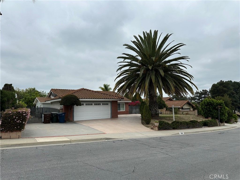 listing image 130726272706077540661
