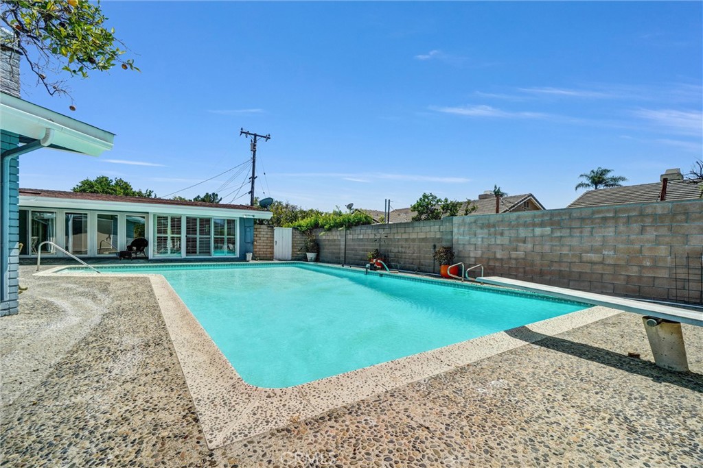 994 N Cleveland Street