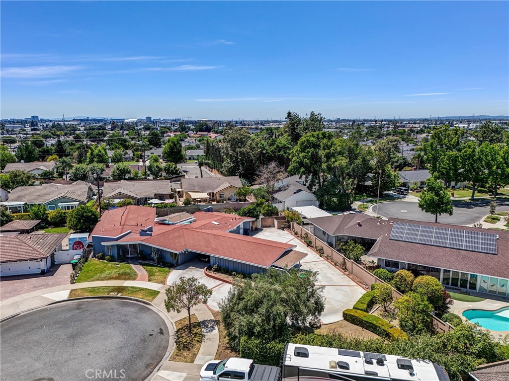 994 N Cleveland Street