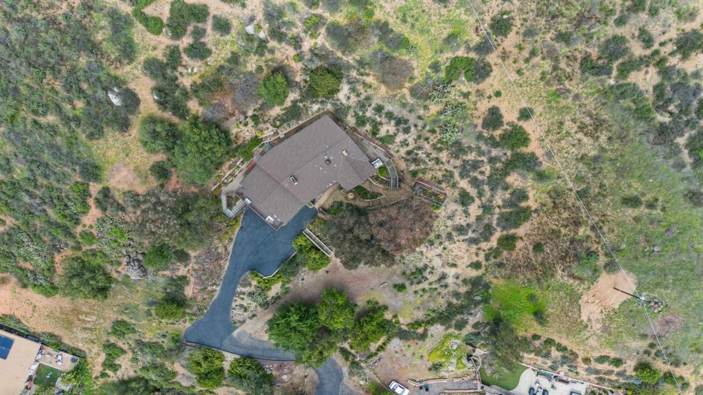 12208 Lakeside Ave