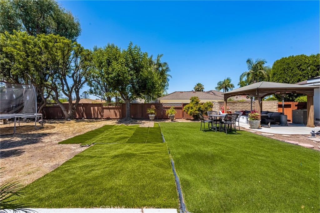 926 West Valencia Mesa Drive