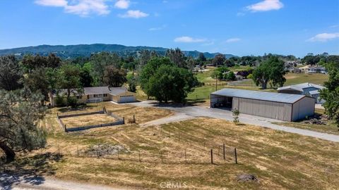 Tiny photo for 9289 Santa Margarita Rd, Atascadero, CA 93422 (MLS # NS26073578)