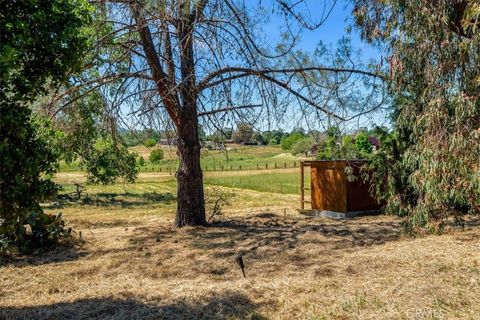 Tiny photo for 9289 Santa Margarita Rd, Atascadero, CA 93422 (MLS # NS26073578)