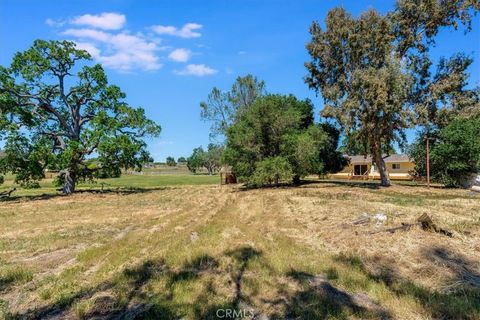 Tiny photo for 9289 Santa Margarita Rd, Atascadero, CA 93422 (MLS # NS26073578)