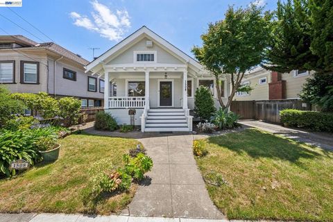 Photo of 1508 Pacific Ave AVE, Alameda, CA 94501 (MLS # 41136229)