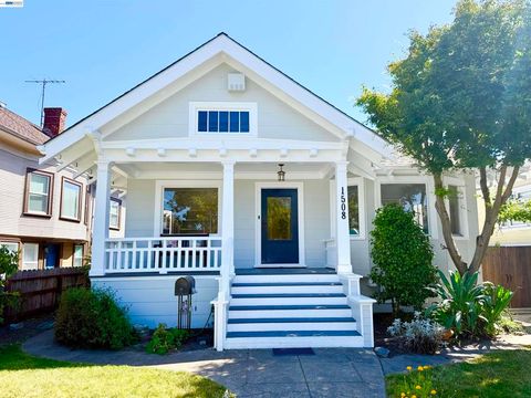 Photo of 1508 Pacific Ave AVE, Alameda, CA 94501 (MLS # 41136229)