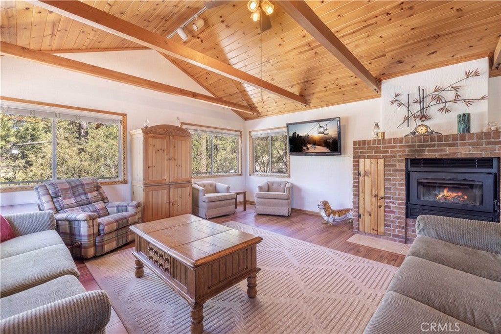 39147 Cedar Dell