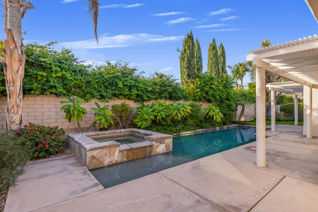 Renaissance - Residential