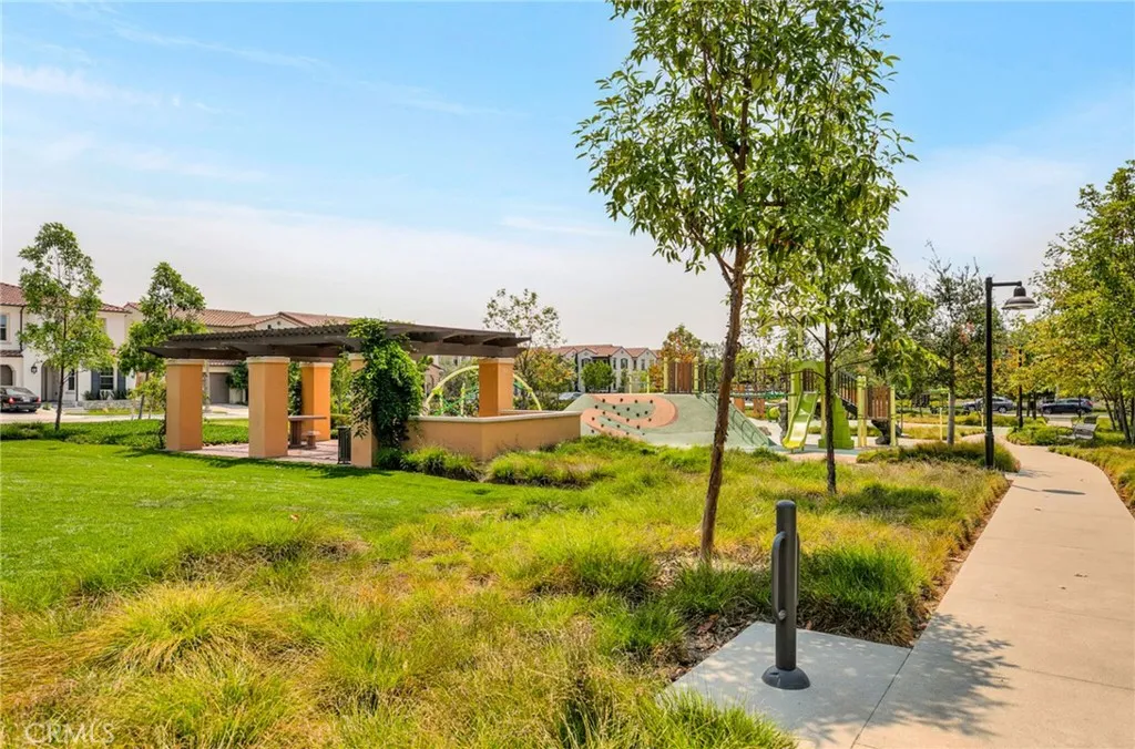 Irvine, California 92618, United States, 4 Bedrooms Bedrooms, ,3 BathroomsBathrooms,Residential,Active,193169