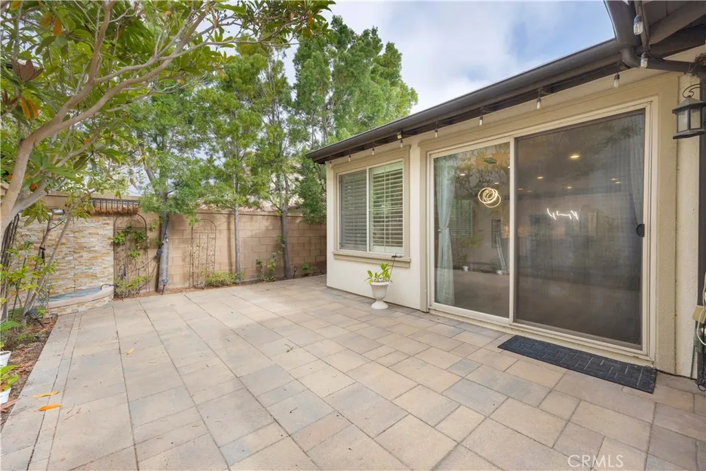 Irvine, California 92618, United States, 4 Bedrooms Bedrooms, ,3 BathroomsBathrooms,Residential,Active,193169