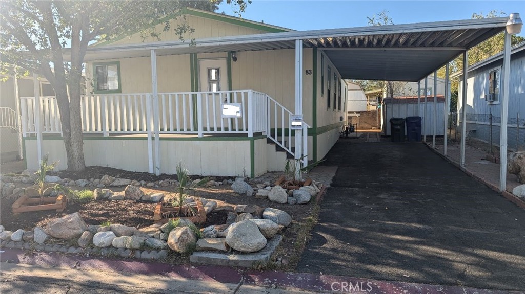 Move-In Ready 3 Bed / 2 Bath Home in Apple Valley
Welcome to your new home at 22838 Bear Valley Rd #83, Apple Valley – a beautifully maintained 1988 Redman offering 3 bedrooms, 2 bathrooms, and 1,152 sq ft of living, providing ample space for families of all sizes.
1988 Redman 24' X 48' 1152 sq ft .
Serial #: 126128545A/B.
Space Rent, Trash and Sewer $855.00