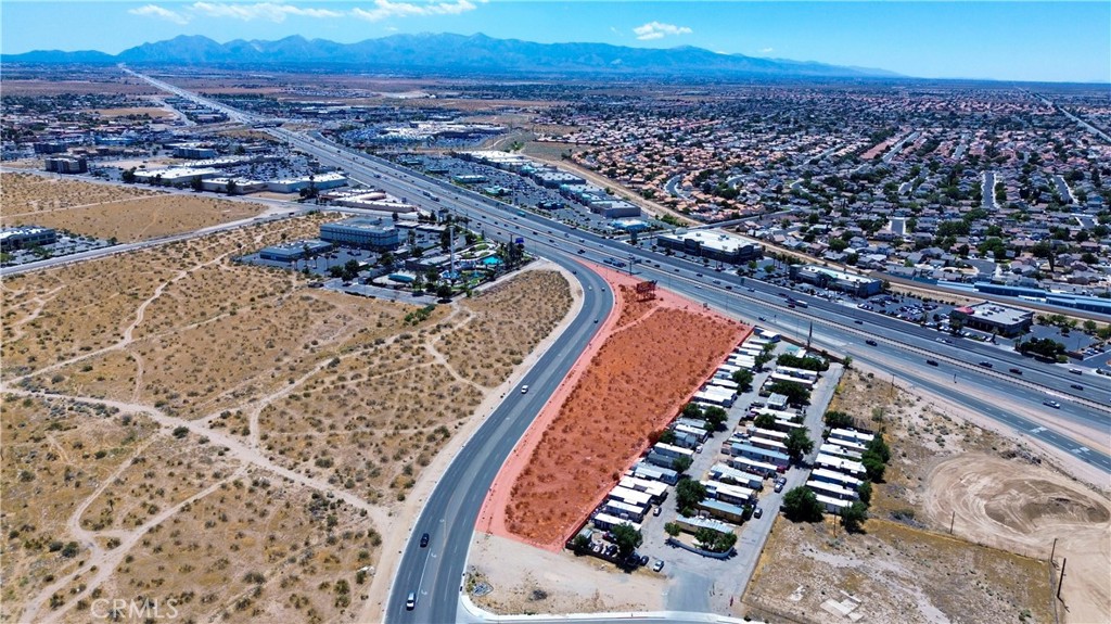 1 Mariposa Road