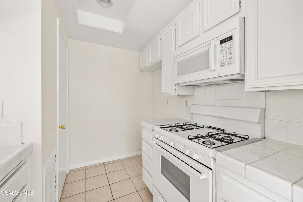 McKeon (V.D.M.)-221 - 1001582 - Residential