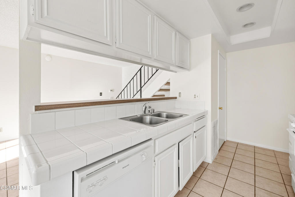 McKeon (V.D.M.)-221 - 1001582 - Residential