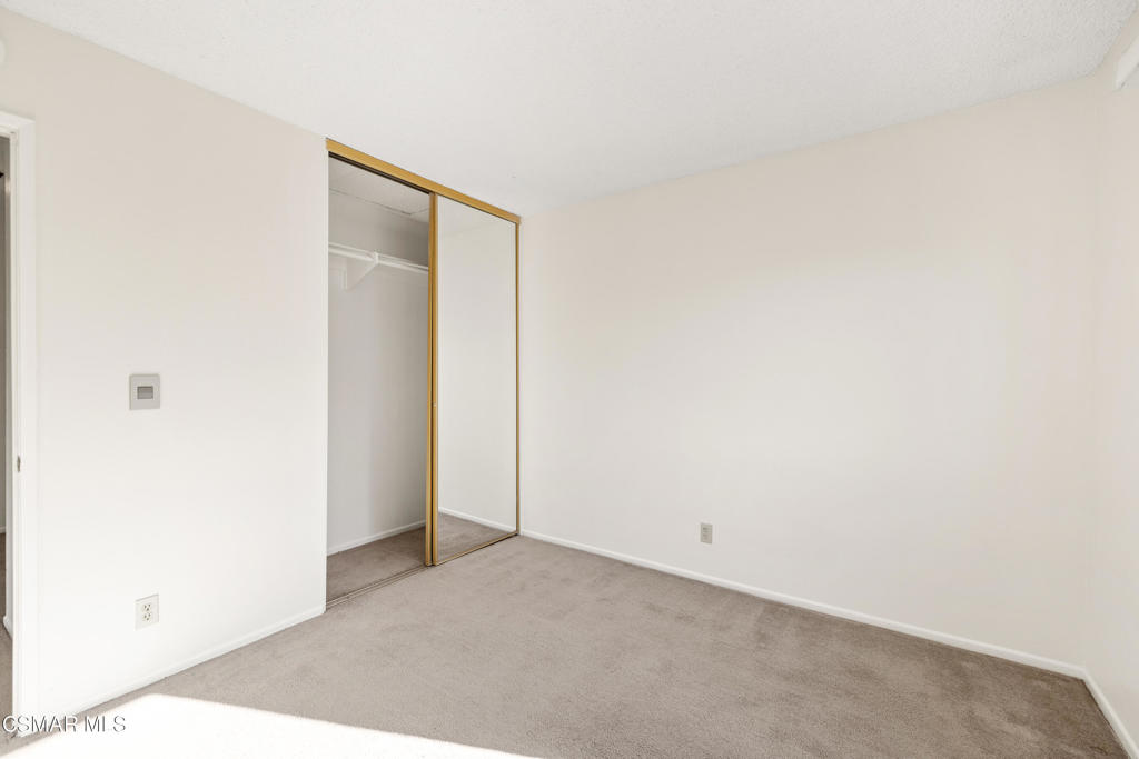 McKeon (V.D.M.)-221 - 1001582 - Residential