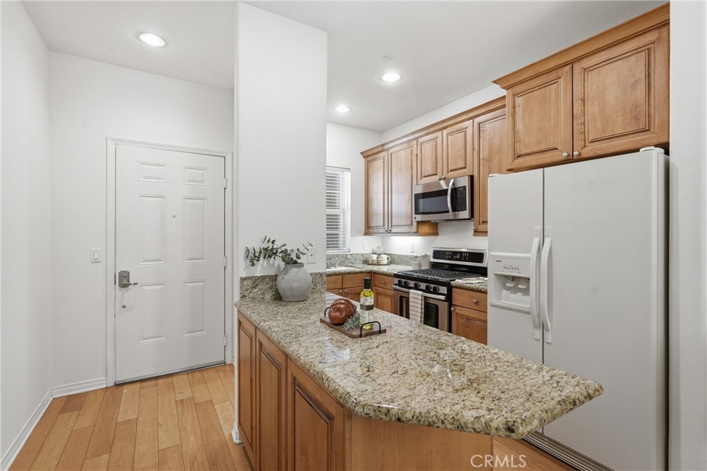 2750 Artesia 132
