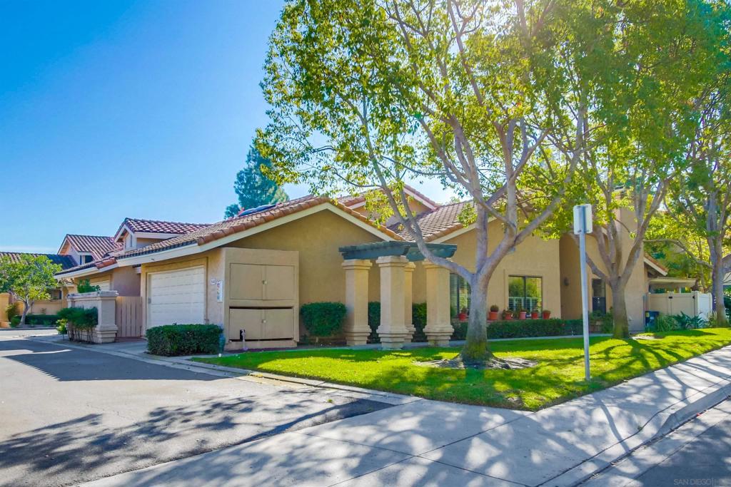 Beautiful single story end unit townhome in sought after Las Floras in Bernardo Hts. The renovated kitchen has white cabinets and Corian countertops with eat-in nook to enjoy your morning coffee. Enjoy the large private covered back patio perfect for entertaining. The 3rd bedroom being used as an office. Community offers lots of guest parking which is open to homeowners to use. HOA covers common area landscaping as well as water, cable, trash, roof, fencing and termite. Residents enjoy the amazing Bernardo Heights community Center with 2 pools, a spa, pool tables, tennis courts, exercise room and nearby Lucido Park with its tennis courts and playground equipment. Las Floras is part of the Bernardo Heights Master Association and in the Poway Unified School District, and close to the RB Middle School and RB High. Complex Features: ,,,,, Equipment: Dryer,Garage Door Opener, Range/Oven, Washer Sewer: Sewer Connected Topography: LL