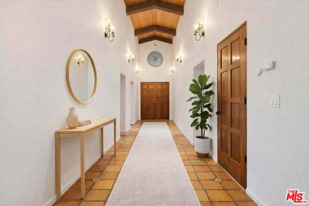 Photo of 4912 Llano Drive, Woodland Hills, CA 91364 (MLS # 26855555)