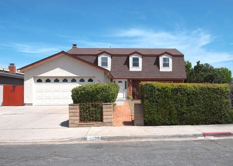 Photo of 8934 Idyllwild LN, San Diego, CA 92119 (MLS # 260013974SD)