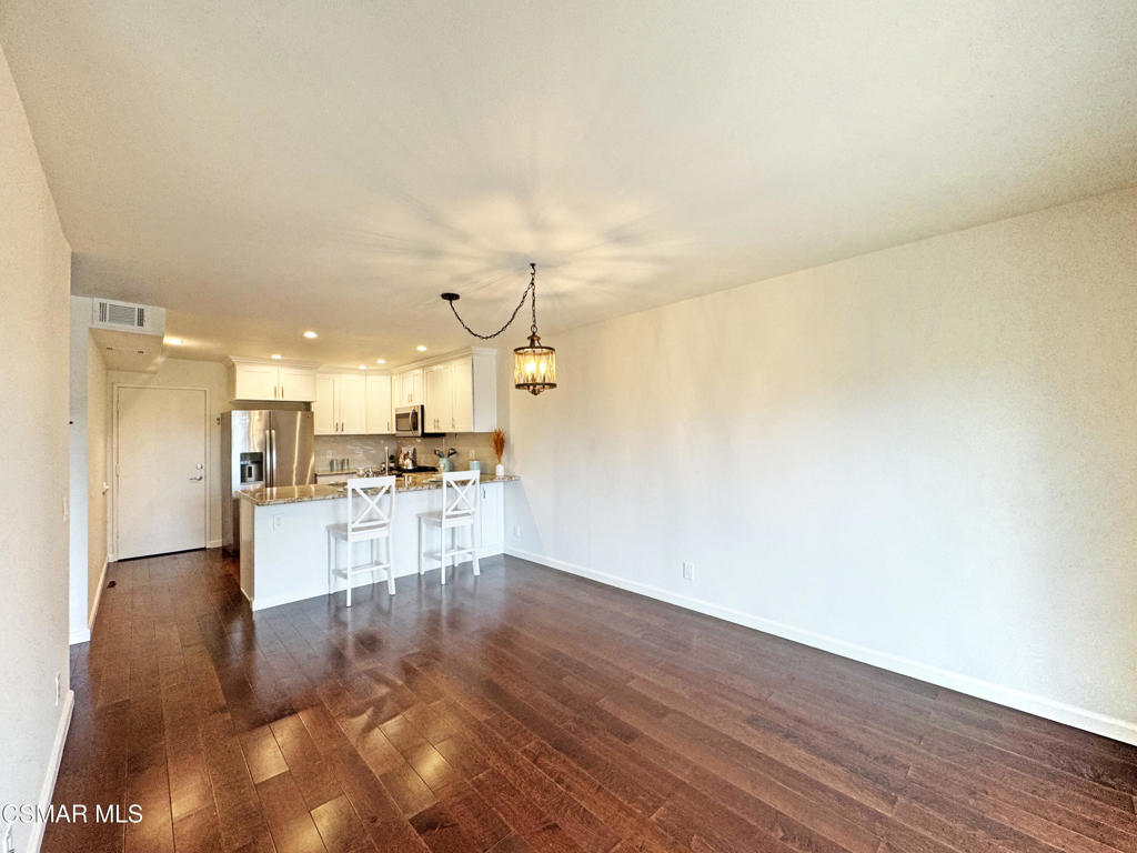 Green Meadow Condos-342 - 342 - Residential