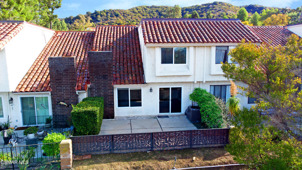 Green Meadow Condos-342 - 342 - Residential