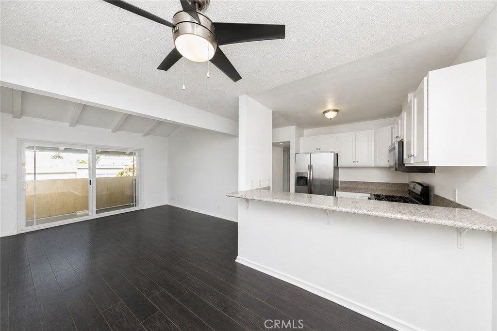 10636 Woodley Avenue 34