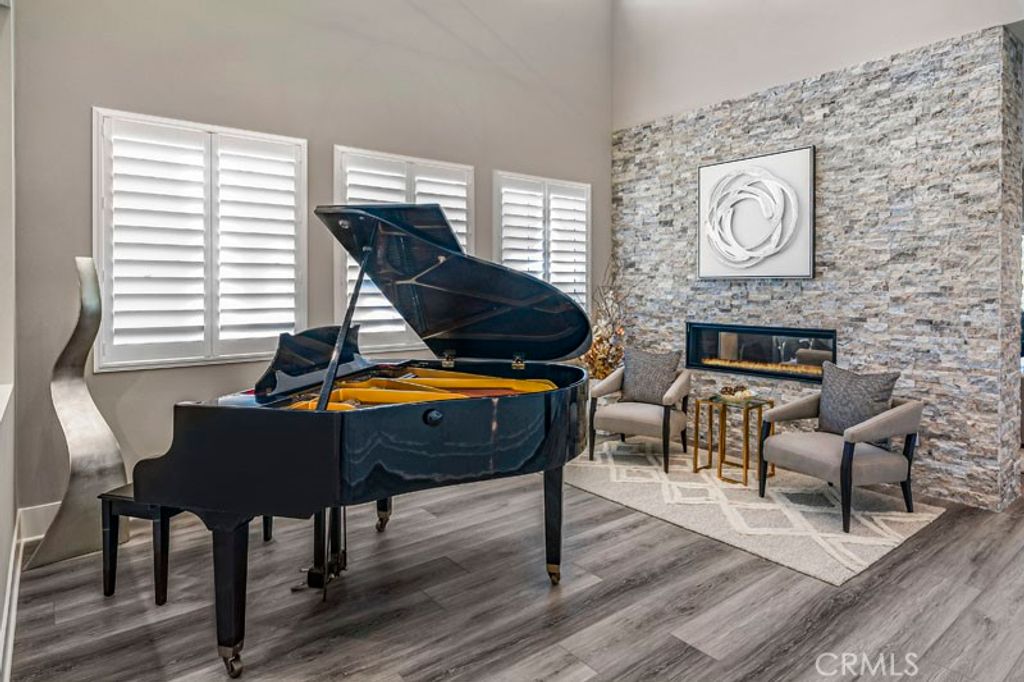 Photo of 6540 Canyon Oaks Drive, Simi Valley, CA 93063 (MLS # SR26061424)