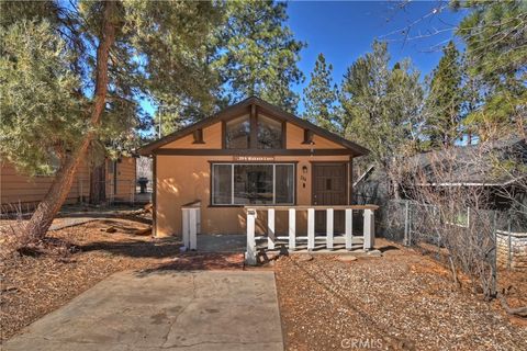 Photo of 254 Wabash Lane, Sugarloaf, CA 92386 (MLS # IG26056113)
