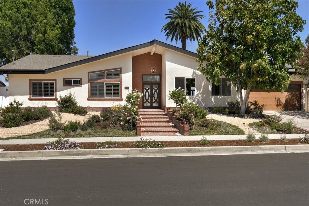 5124 Boda Place