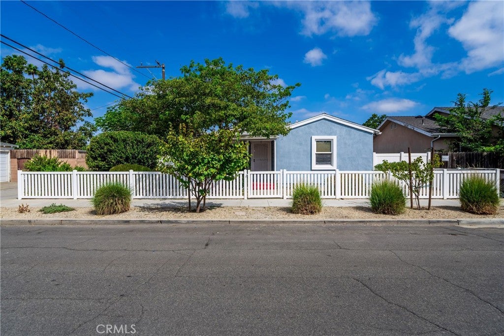 611 W 27th