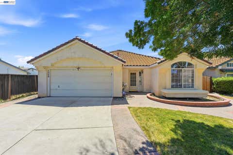 Photo of 1520 Deer Run Ln LN, Tracy, CA 95376 (MLS # 41143860)