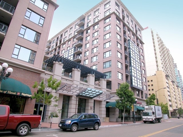 Spacious and beautifully upgraded 1 bedroom plus a large office/den/bonus area in the heart of the Gaslamp Quarter! You won’t want to miss out on this fully remodeled residence overlooking the lush and tranquil interior courtyard. Custom paint tones throughout, hardwood floors, crown moldings, recessed lighting, granite countertops and stainless steel appliances make this a cut above the ordinary! The spa-like bathroom boasts rainfall shower and natural stone throughout. Enjoy the fresh air and...see supp ... take in the city views from the nice-sized terrace. Washer/dryer and one secured underground parking space included. Trellis is a secured building and includes a lovely interior courtyard with BBQ’s and a modern fitness center only steps away from dining, nightlife, Petco park, the waterfront and all that Downtown has to offer! Available for immediate occupancy. Pets may be allowed on a case by case basis with restrictions and additional deposit. Neighborhoods: Gaslamp Quarter Complex Features: ,, View: City,Evening Lights