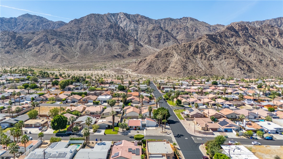 52745 Avenida Obregon