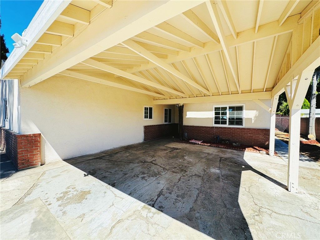 Photo of 9906 LEV Avenue, Pacoima, CA 91331 (MLS # OC25220727)
