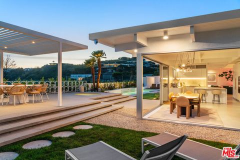 Photo of 1227 Tellem Drive, Pacific Palisades, CA 90272 (MLS # 26679193)