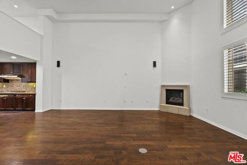 7403 S Sepulveda Boulevard 108